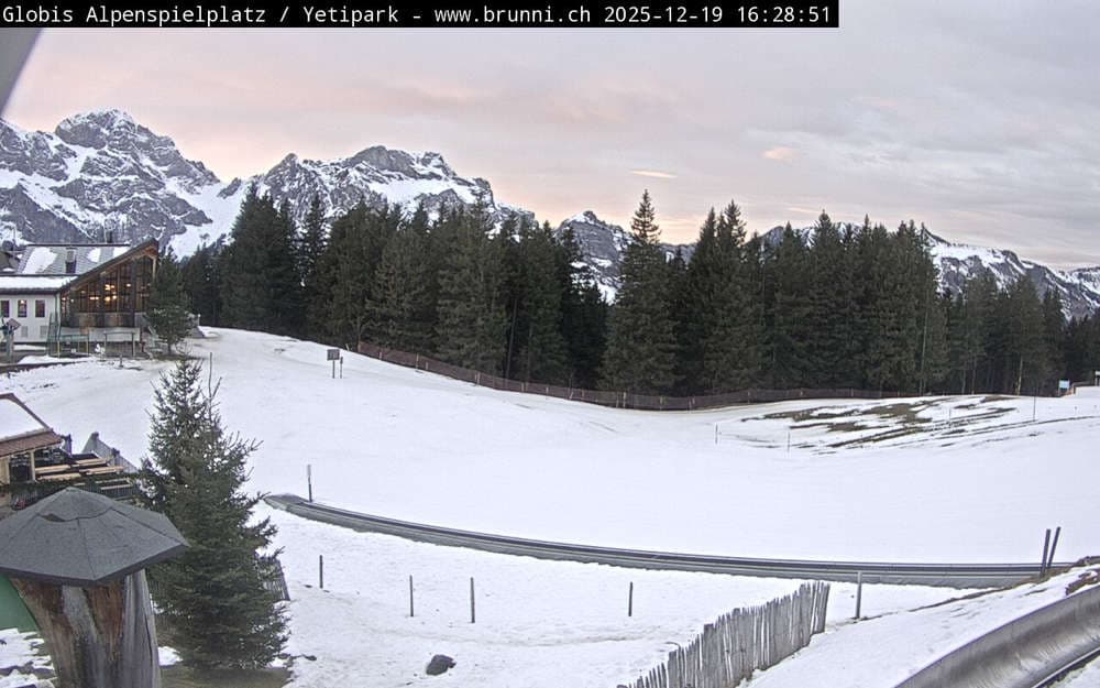 Brunni: Globis Alpenspielplatz