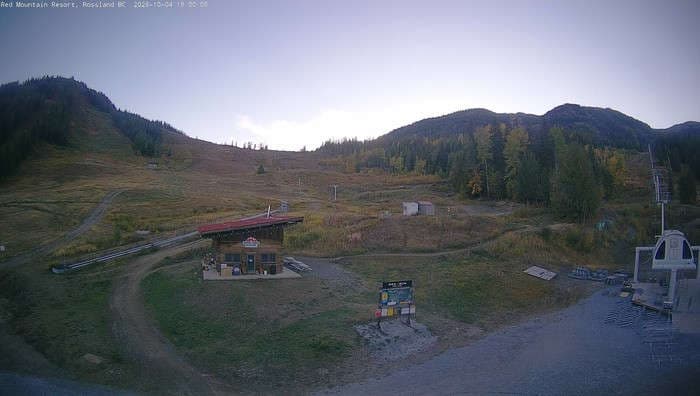Red Resort Base Cam